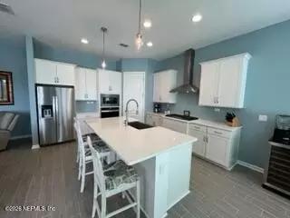 Kitchen - 405 Rum Runner Way, Saint Johns, FL 32259 photo 2 of 3