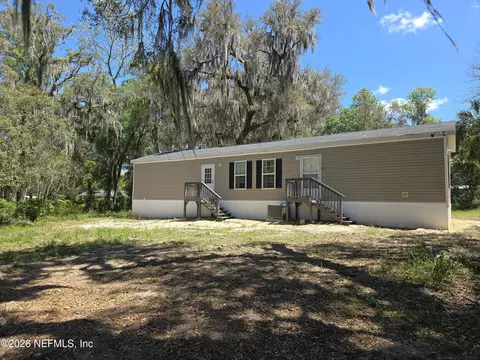 106 W Manitoba St, Florahome, FL 32140