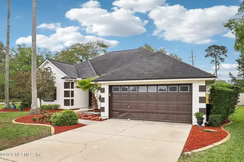 2677 Margot Ct, Fleming Island, FL 32003