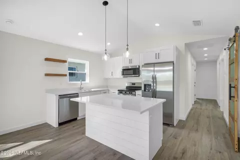 Kitchen - 4705 Avenue B, Saint Augustine, FL 32095 photo 1 of 4