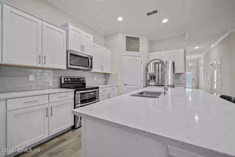 4019 Sandbank Ct, Middleburg, FL 32068