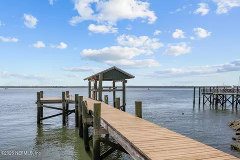 8842 Mckenna Dr, Jacksonville, FL 32226