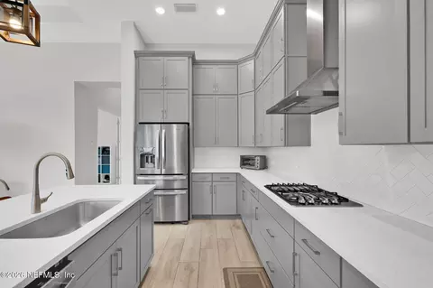Kitchen - 644 Navigators Rd, Saint Johns, FL 32259 photo 2 of 3
