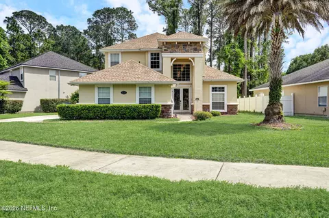 14042 Devan Lee Dr N, Jacksonville, FL 32226