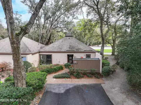 3301 Sea Marsh Rd, Fernandina Beach, FL 32034