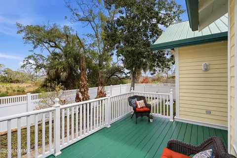 Exterior - 28 E Park Ave, Saint Augustine, FL 32084 photo 8 of 18