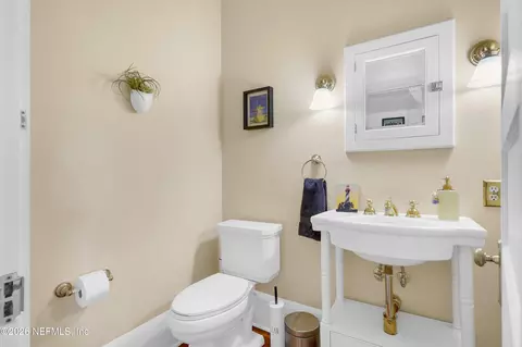 Bath - 28 E Park Ave, Saint Augustine, FL 32084 photo 6 of 6