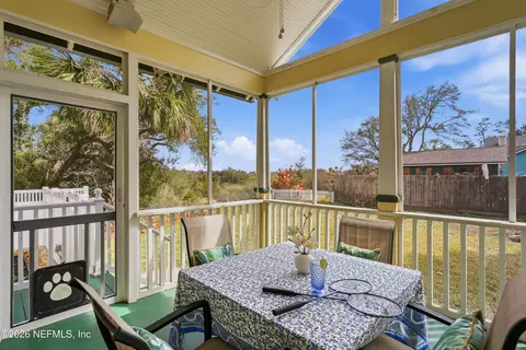 Exterior - 28 E Park Ave, Saint Augustine, FL 32084 photo 9 of 18