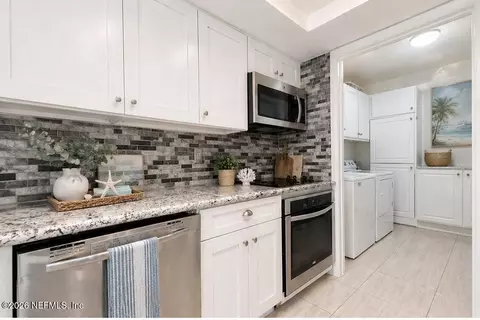Kitchen - 5650 A1a S #D224, Saint Augustine, FL 32080 photo 1 of 2