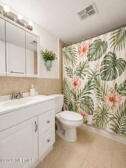 Bath - 5650 A1a S #D224, Saint Augustine, FL 32080 photo 2 of 2