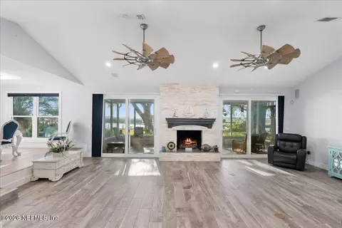 Living - 85316 Avant Rd, Yulee, FL 32097 photo 1 of 3