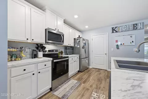 Kitchen - 571 Morgans Treasure Rd, Saint Augustine, FL 32084 photo 3 of 4