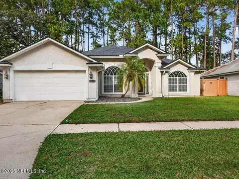12437 Harbor Winds Dr N, Jacksonville, FL 32225