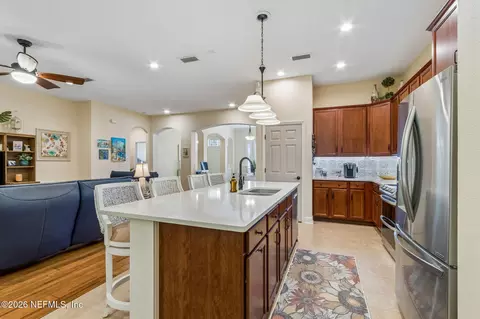 Kitchen - 96102 Windsor Dr, Yulee, FL 32097 photo 4 of 6