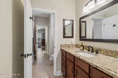 Bath - 96102 Windsor Dr, Yulee, FL 32097 photo 3 of 6