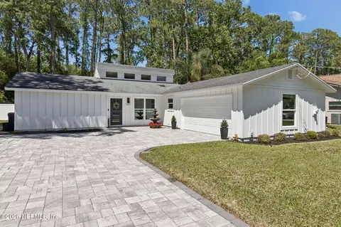 1417 Satsuma Rd, Saint Johns, FL 32259
