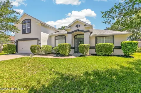 640 Grand Parke Dr, Saint Johns, FL 32259