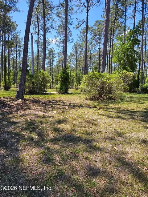 10136 Kings Crossing Dr, Jacksonville, FL 32219