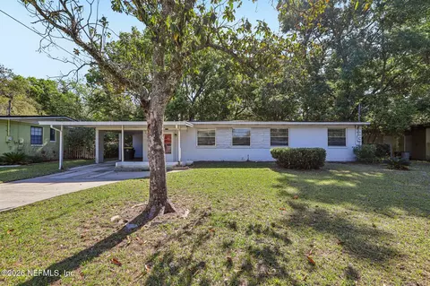 3827 Colebrooke Dr, Jacksonville, FL 32210