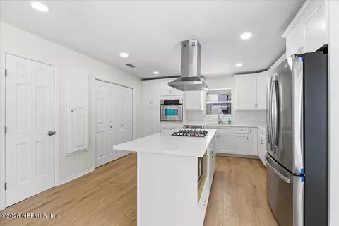 Kitchen - 8180 Sarcee Trl, Jacksonville, FL 32244 photo 1 of 2