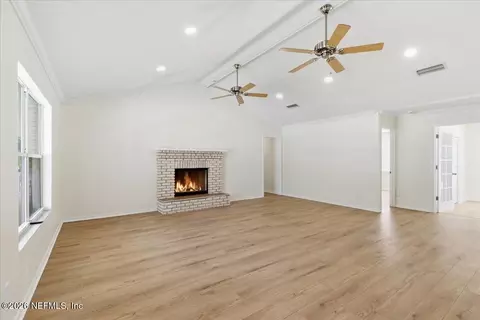 Living - 8180 Sarcee Trl, Jacksonville, FL 32244 photo 2 of 3