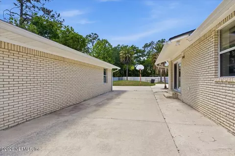 Exterior - 8180 Sarcee Trl, Jacksonville, FL 32244 photo 3 of 3