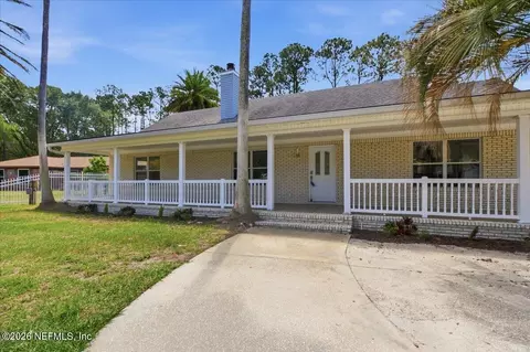 Exterior - 8180 Sarcee Trl, Jacksonville, FL 32244 photo 2 of 3