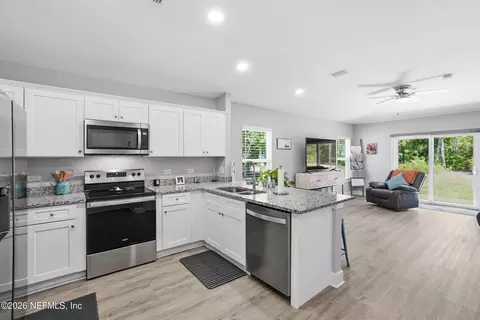 Kitchen - 361911 Pine St, Hilliard, FL 32046 photo 1 of 3