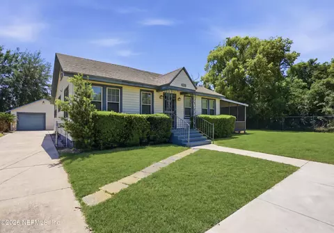 478 Demper Dr, Jacksonville, FL 32208