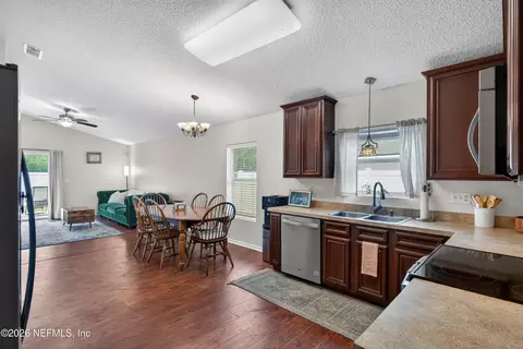 12387 Anarania Dr, Jacksonville, FL 32220