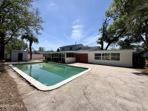 2421 St Leger Dr, Jacksonville, FL 32208