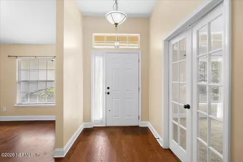 Entry Way - 308 Diana Ct, Saint Augustine, FL 32092 photo 2 of 3