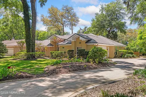 4456 Breakwater Row W, Jacksonville, FL 32225