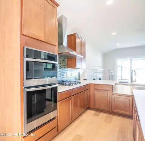 Kitchen - 21 Iris Creek Dr, Saint Augustine, FL 32092 photo 2 of 3