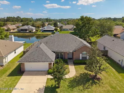 4956 Grand Lakes Dr N, Jacksonville, FL 32258