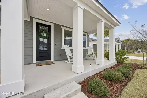 Exterior - 555 Blue Daze St, Yulee, FL 32097 photo 2 of 14