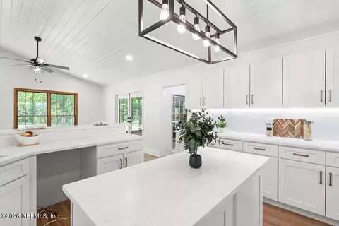 Kitchen - 2005 Bennett Rd, Saint Augustine, FL 32092 photo 4 of 5
