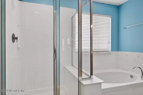 Bath - 324 Silver Glen Ave, Saint Augustine, FL 32092 photo 5 of 7