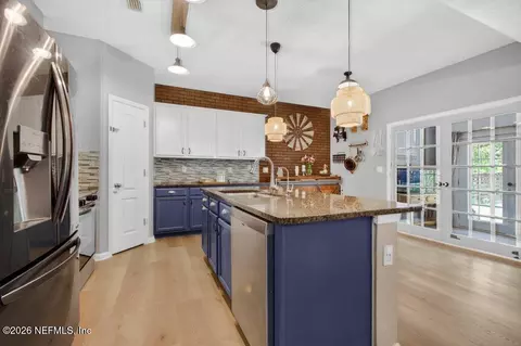 Kitchen - 324 Silver Glen Ave, Saint Augustine, FL 32092 photo 3 of 6
