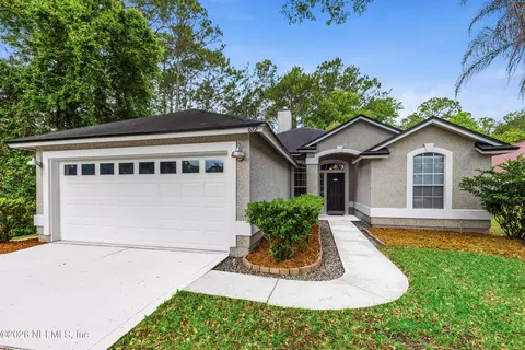 672 Lockwood Ln, Saint Johns, FL 32259
