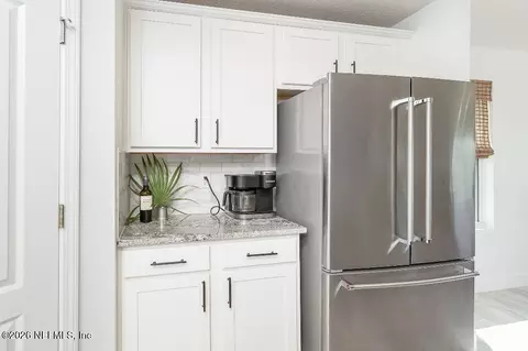 Kitchen - 255 Seville Pkwy, Saint Augustine, FL 32086 photo 5 of 7
