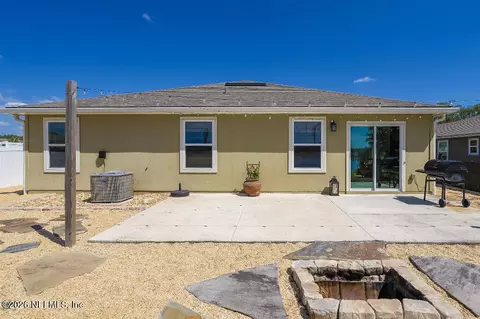 Exterior - 255 Seville Pkwy, Saint Augustine, FL 32086 photo 6 of 9