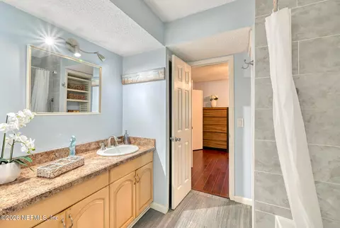 Bath - 582 Aquatic Dr, Atlantic Beach, FL 32233 photo 1 of 2