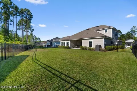 Exterior - 75455 Sunberry Dr, Yulee, FL 32097 photo 3 of 4