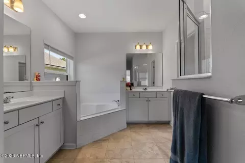 Bath - 75455 Sunberry Dr, Yulee, FL 32097 photo 1 of 4