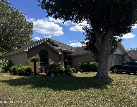 3391 Shauna Oaks Dr, Jacksonville, FL 32277