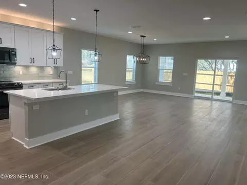 Living - 502 Nineteenth St, Saint Augustine, FL 32084 photo 1 of 1