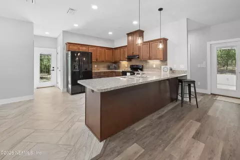 Kitchen - 4940 Devils Den Rd, Keystone Heights, FL 32656 photo 1 of 4
