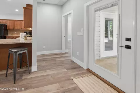Entry Way - 4940 Devils Den Rd, Keystone Heights, FL 32656 photo 2 of 5