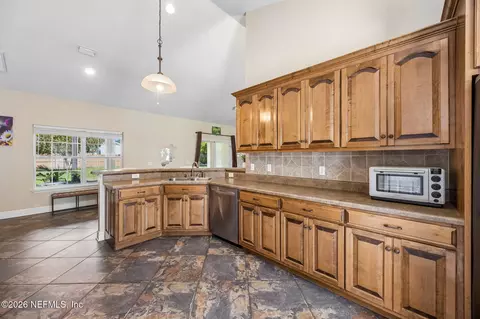 Kitchen - 97040 Rhianna Ln, Yulee, FL 32097 photo 2 of 3